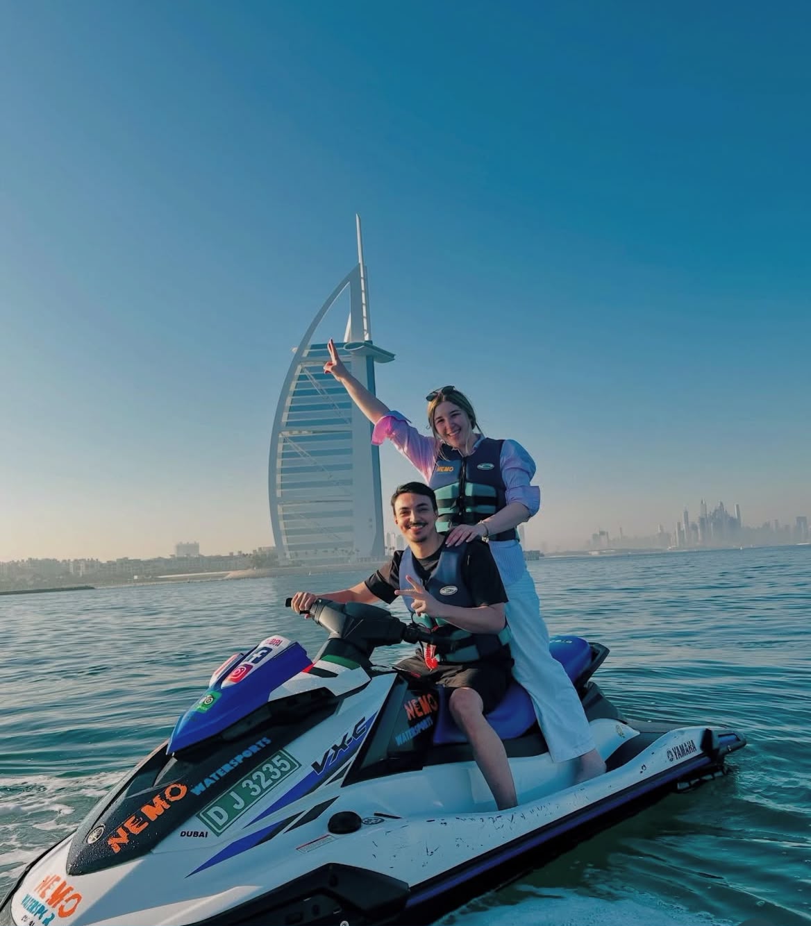 Clientes da Eklesia em passeio de jet ski em Dubai